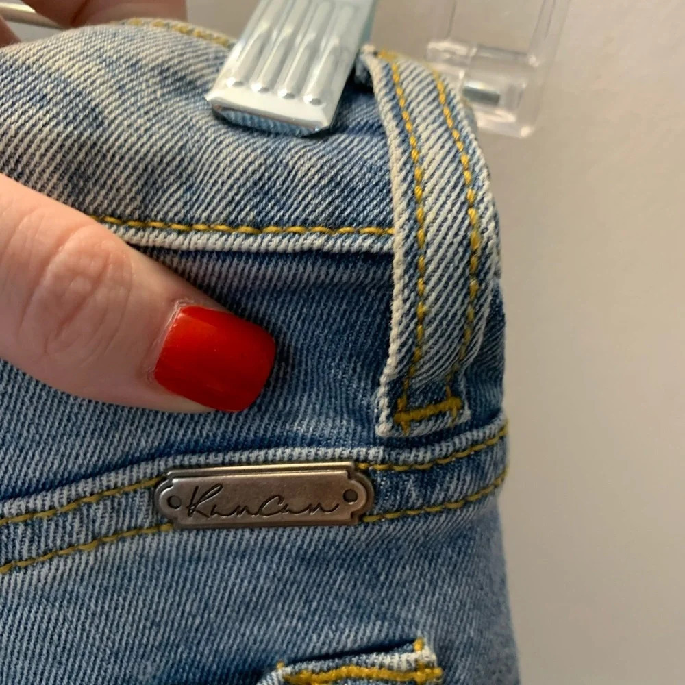 KanCan Distressed Denim Shorts - Picture 5 of 6